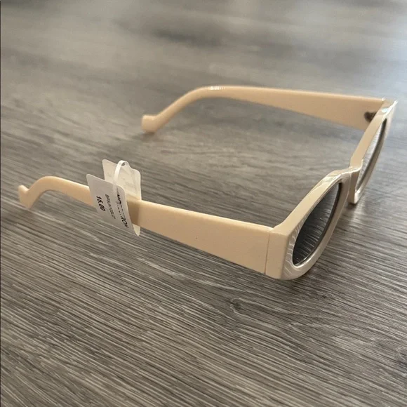 Nordstrom Slim Oval with Square Off Side Sunglasses in Cream Women’s Cat Eye - Picture 5 of 12